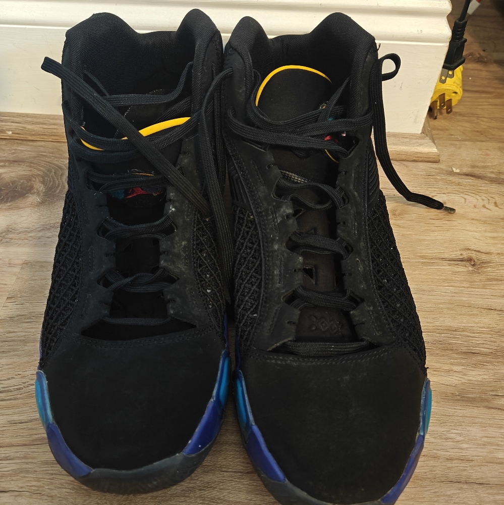 Nike Air Jordans 38 Aqua Sneakers - Picture 6 of 6